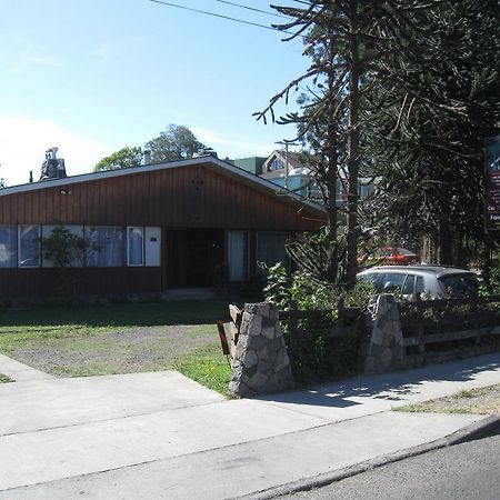 Hostal Entre Araucarias Temuco Bagian luar foto