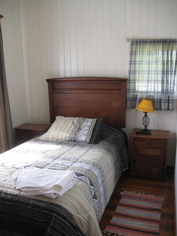 Hostal Entre Araucarias Temuco Ruang foto